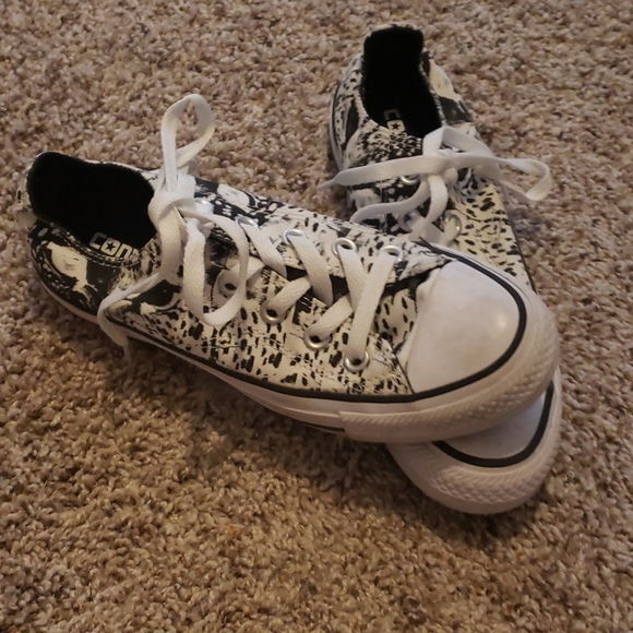 Converse - Picture 4 of 4